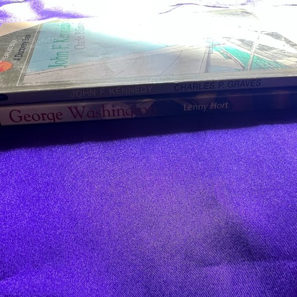 πGeorge Washington : A DK Biography & 1965 John F Kennedy New Frontiersman - Picture 14 of 16